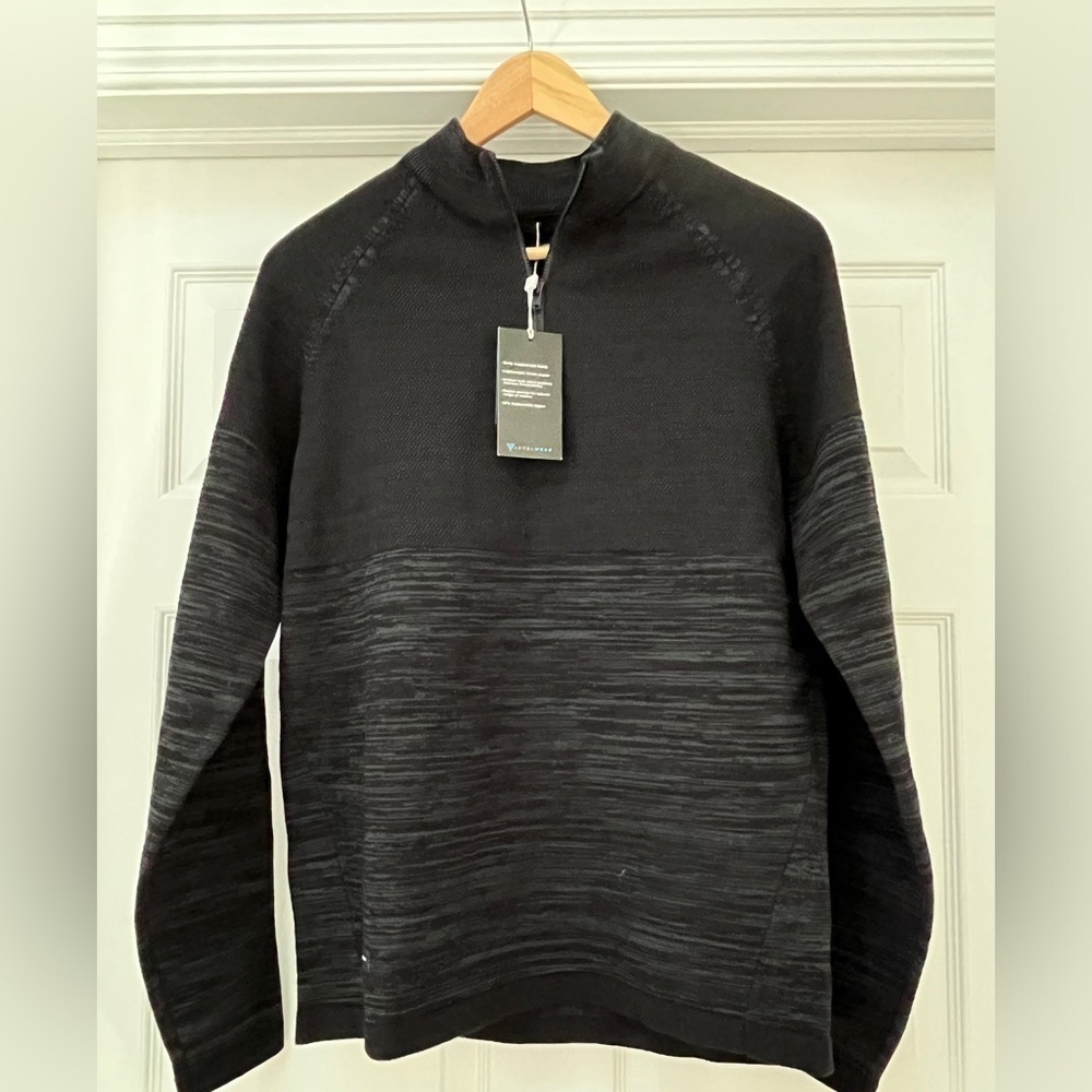 NWT Levelwear men’s pullover sweater size small